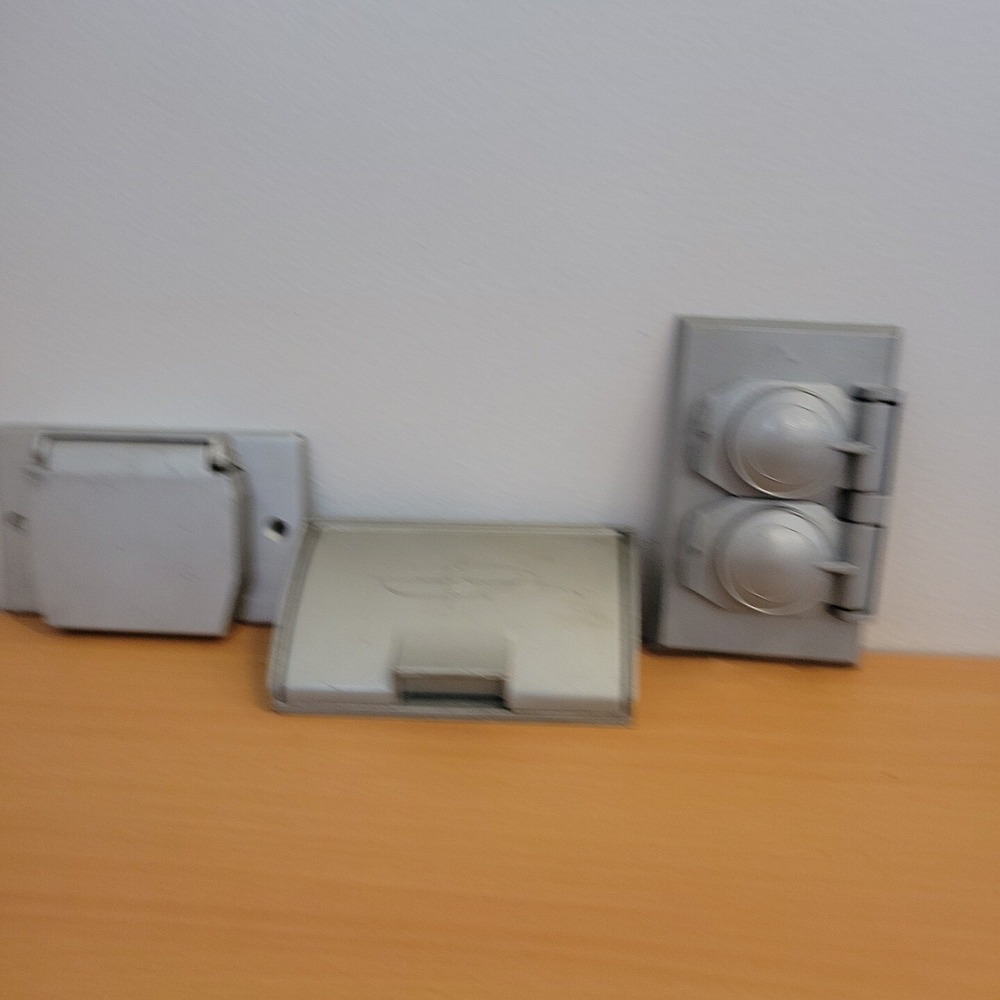Lot Of 3 Bell Outdoor Single Gang Duplex Receptacle Cover, 3 Different Models